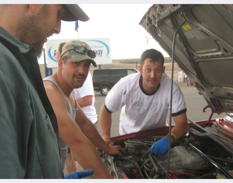 Illustration for article titled Brother, Can You Spare A Transmission? Broken Cars At The Goin' For Broken 24 Hours Of LeMons